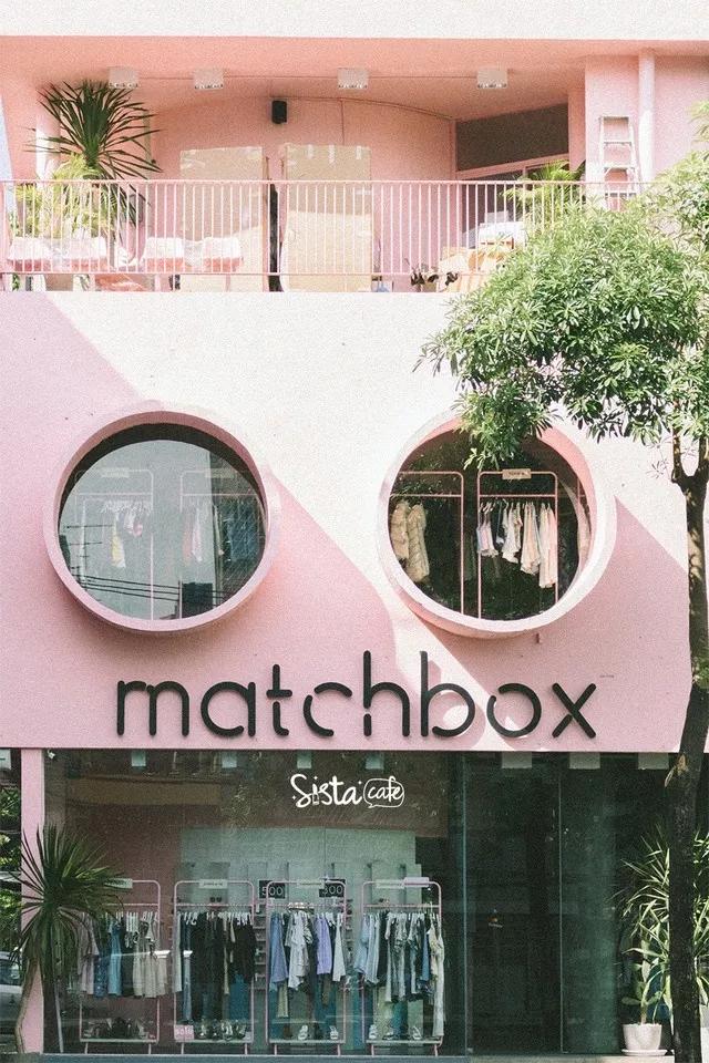 泰国便宜小众潮牌衣服,最近很火的泰国潮牌衣服