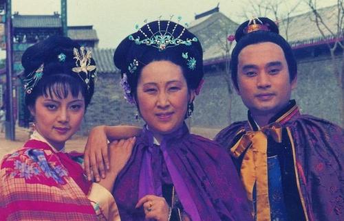 周瑞家的送宫花为什么最后给黛玉,红楼梦周瑞家送宫花给两姐妹