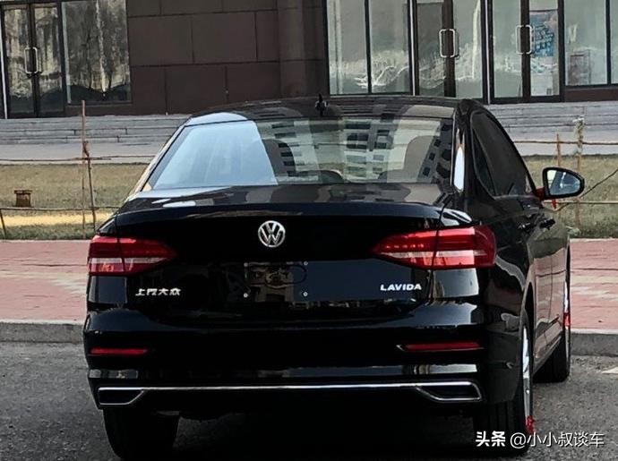 表哥入手大众朗逸豪华版,用车一周后,悄悄说出了一些想法