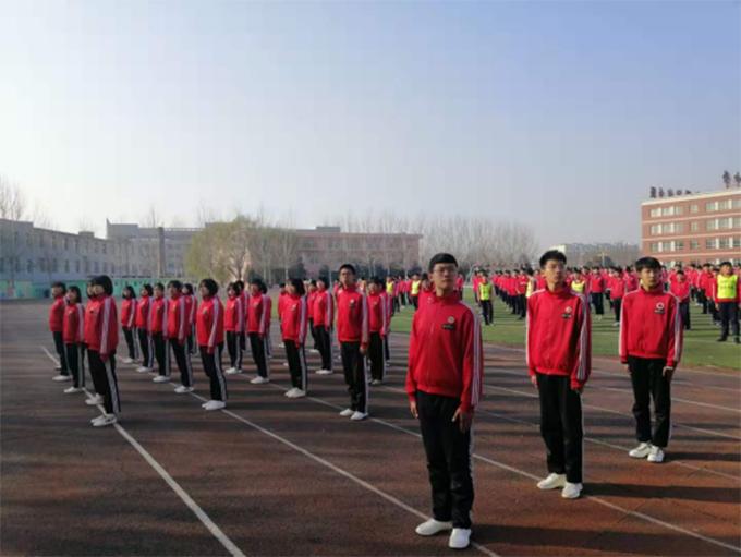 用爱托起明天的太阳—北票市桃园初级中学创建品牌学校纪实