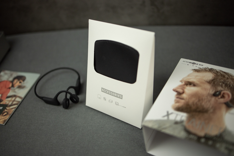 边洗澡边听歌费不费电量,边洗澡边听歌有什么后果