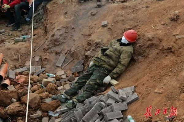 疫情我们能熬过去吗 (疫情期间你熬住了吗)