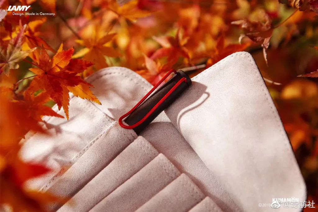 凌美钢笔一个系列包装不同为什么,凌美磨砂黑钢笔包装