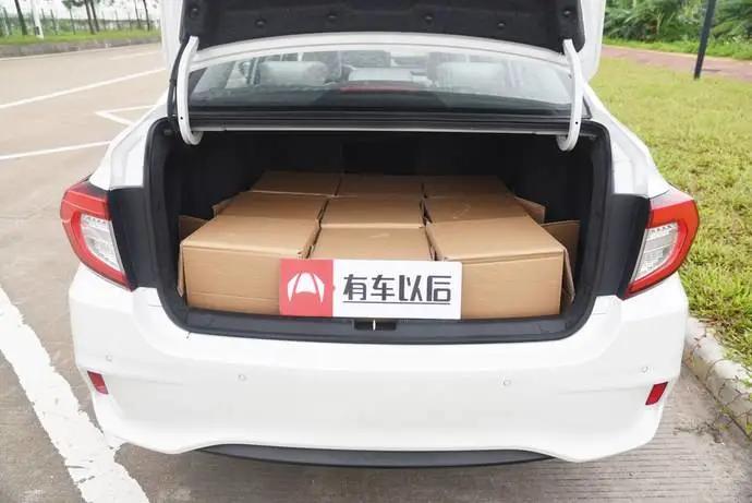 15万空间大省油的suv,买车没头绪15万元家轿首选这几款