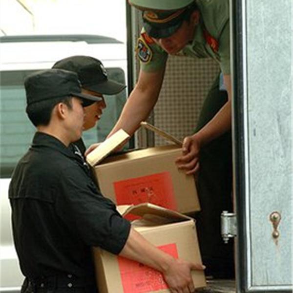 偷高考试卷可行吗？18年前真的有人做到了，可苦了那一年的考生