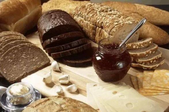 战斗民族俄罗斯美食素以豪放著称,俄罗斯民族平常吃的美食