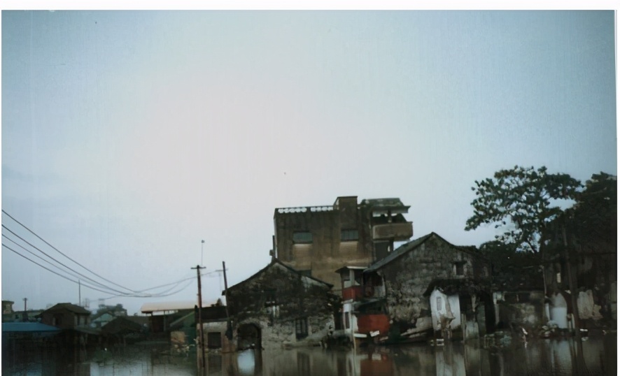 梅湾街一湾一街两小岛