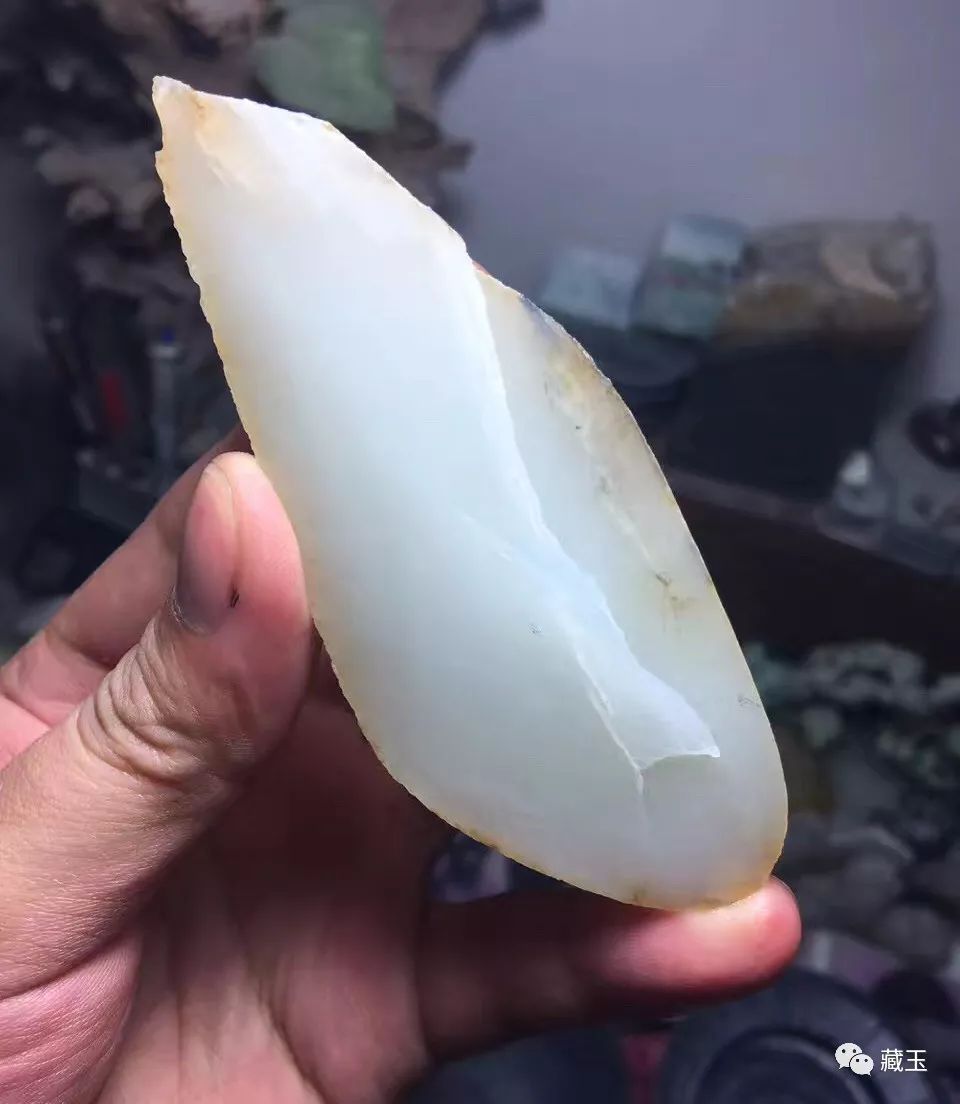 和田玉白度对比的方法,和田玉闪青怎么提白