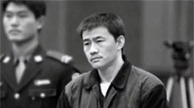 致富经垃圾堆里的商机,垃圾堆里亿万富翁