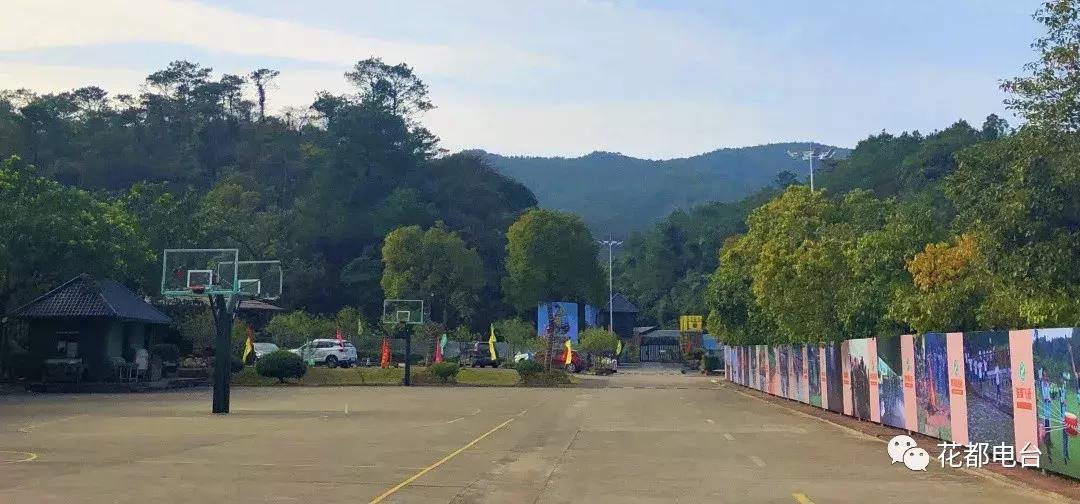 花都芙蓉嶂附近有什么美食,花都芙蓉嶂风景区烧烤场