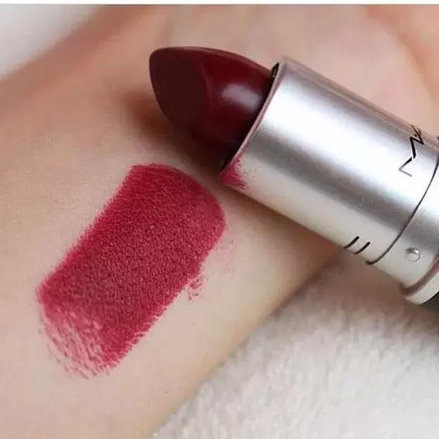 杨幂色和大表姐色口红哪个好看,杨幂用的枫叶色是什么口红