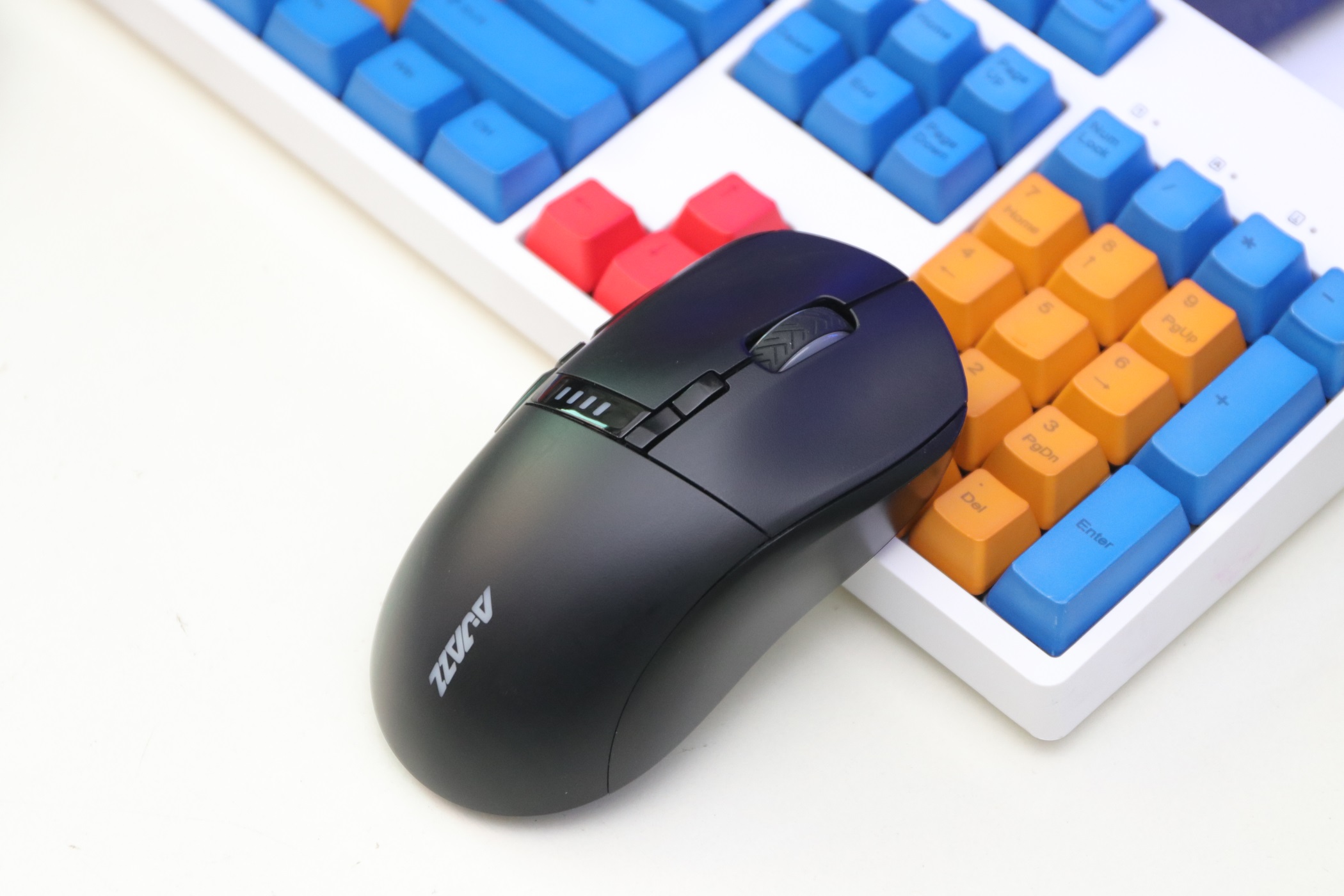 英菲克无线鼠标是国产的吗,既能有线又能无线电竞鼠标推荐