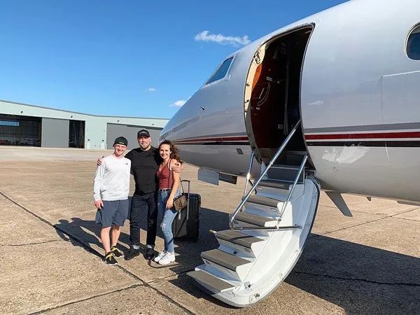 霉霉卡戴珊姐妹,霉霉和卡戴珊在维密上唱过的歌