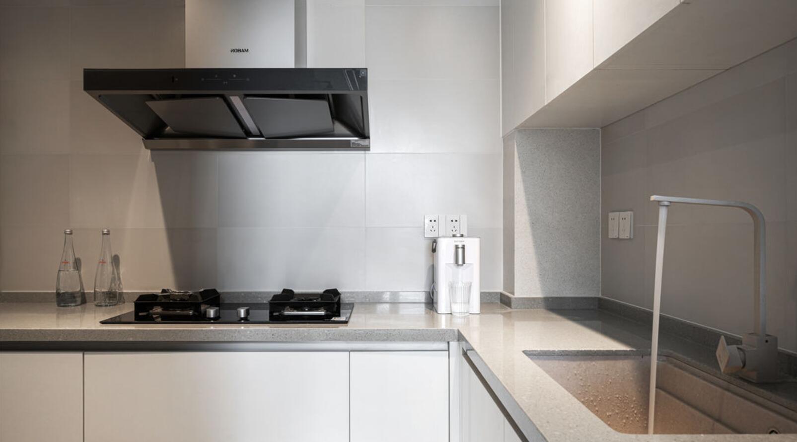 主卧门对入户门怎么改造,入户门正对主卧又没法改怎么办