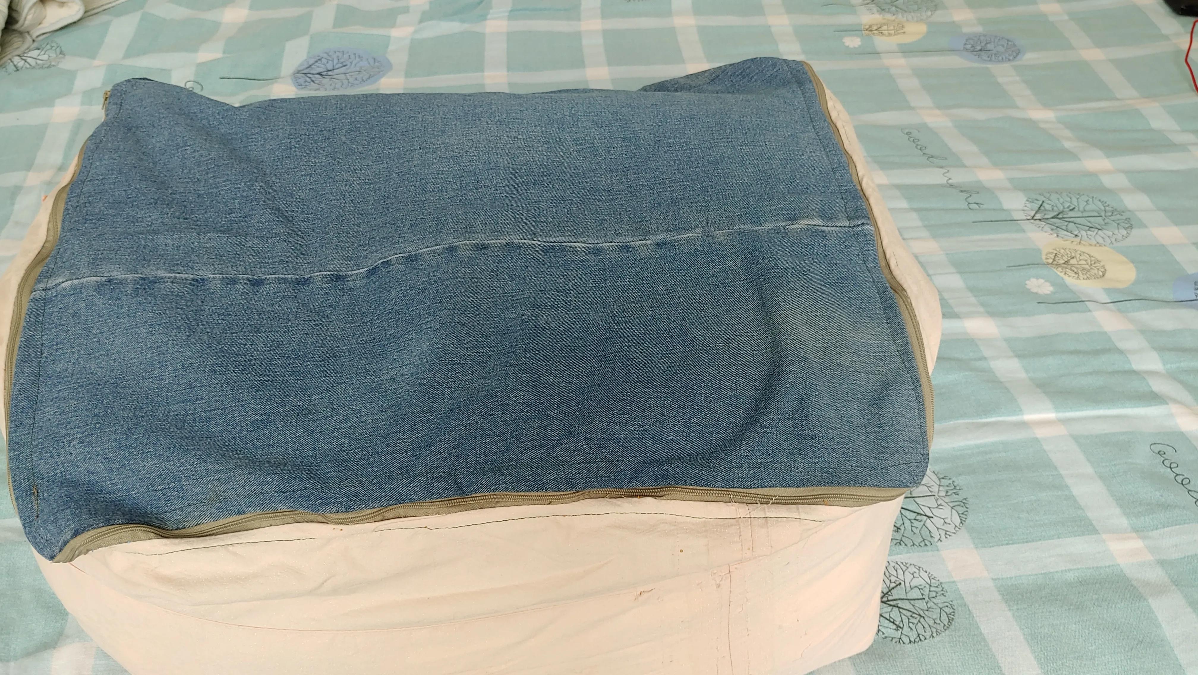 旧裤子改造成收纳箱,旧牛仔裤改造装被子的大包