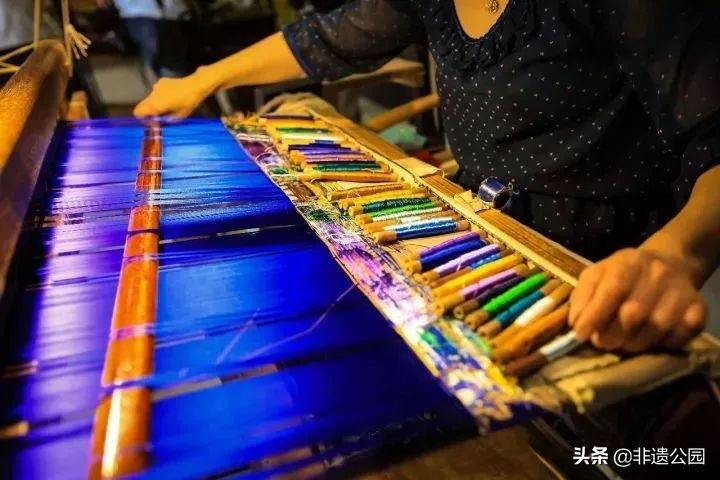 南京云锦料子价格,南京云锦有哪几种品牌