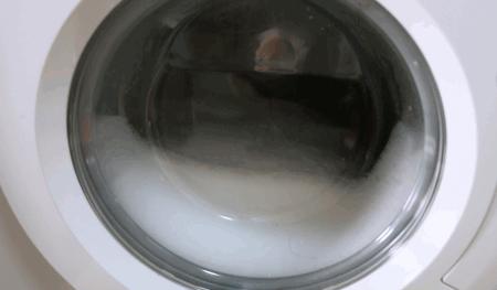 科普天天洗澡竟有两大危害,天天洗衣服衣服怎么还会脏