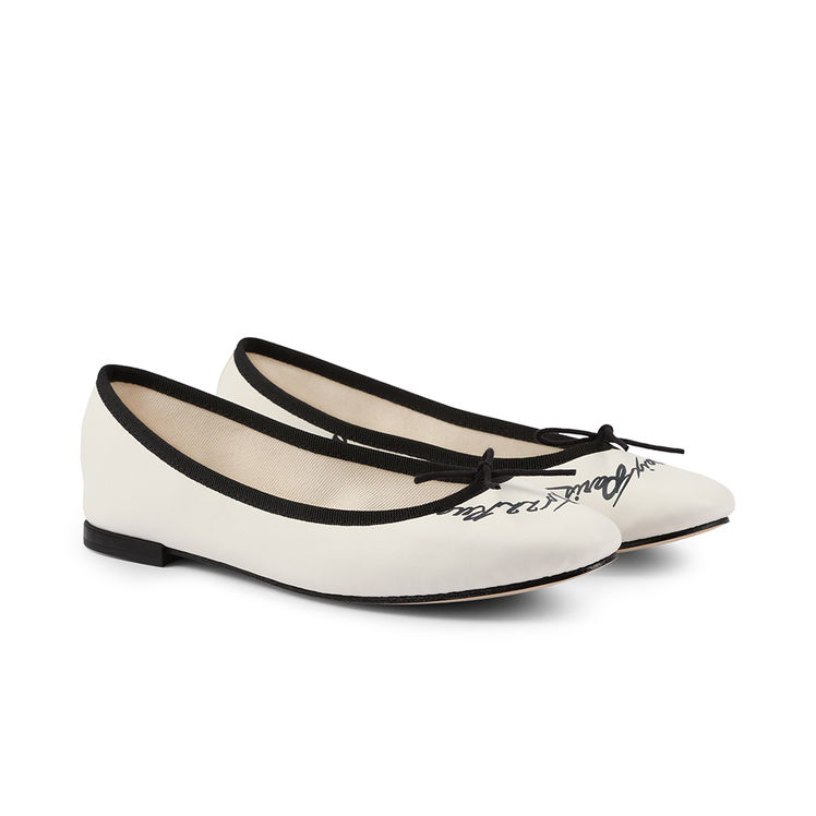 年底跑趴高跟鞋太痛？这十个平底鞋品牌优雅加分显腿长，值得投资