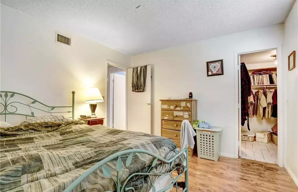 41万刀起库卡蒙格性价比别墅!小孩才选择,超市和优质学区我都要!