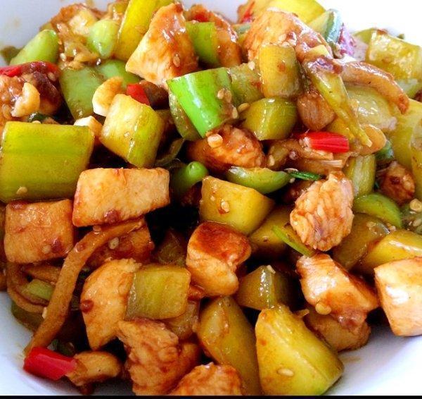 茄子豆腐熬菜的家常做法,鱼头豆腐汤红烧茄子的家常做法