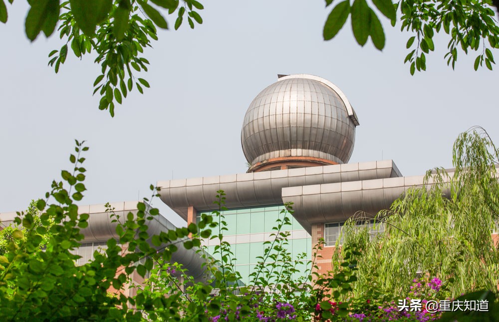 全国百强中学重庆八中,宏八中学是重庆八中吗