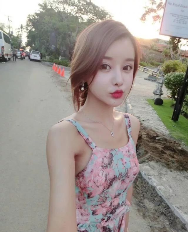 把水光针当饭吃?这位网红简直丧心病狂!整容后年入千万