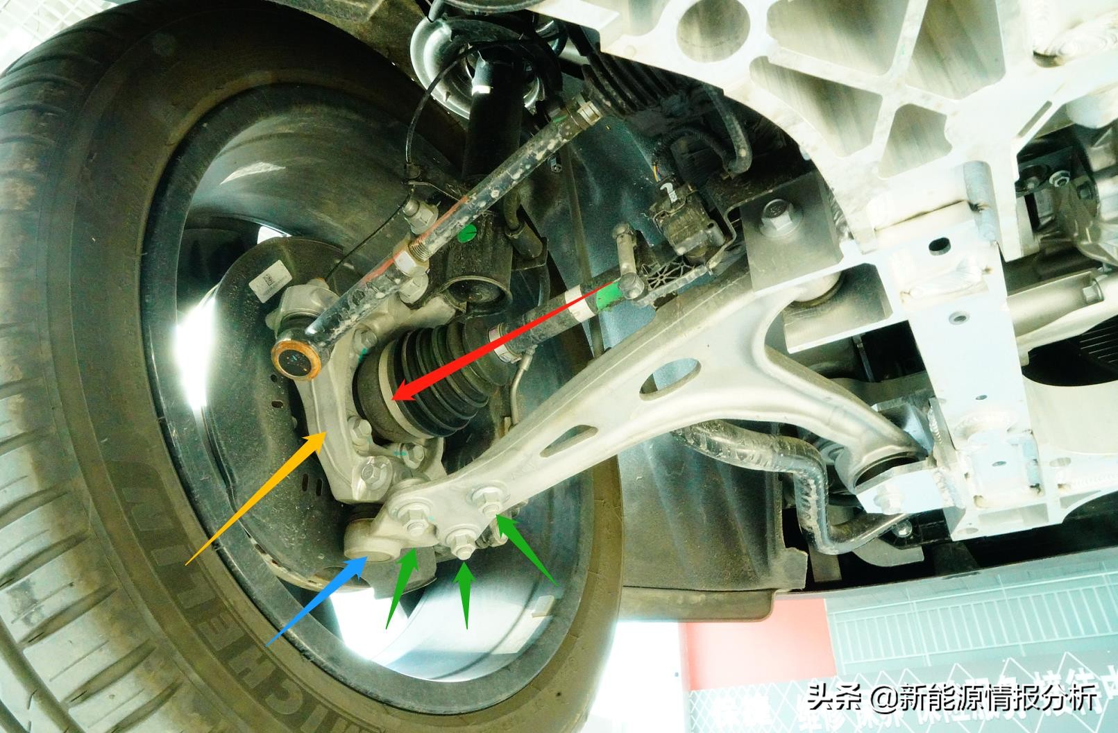 arcfox极狐hud测试,arcfox极狐at试驾