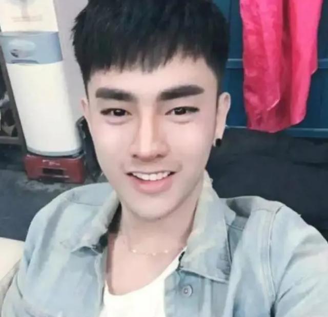 男子整容后从此走上人生巅峰,24岁小伙整容失败变大叔