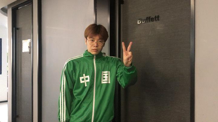 安踏和鸿星尔克跑鞋哪个穿上舒服,安踏跑鞋和鸿星尔克哪个好