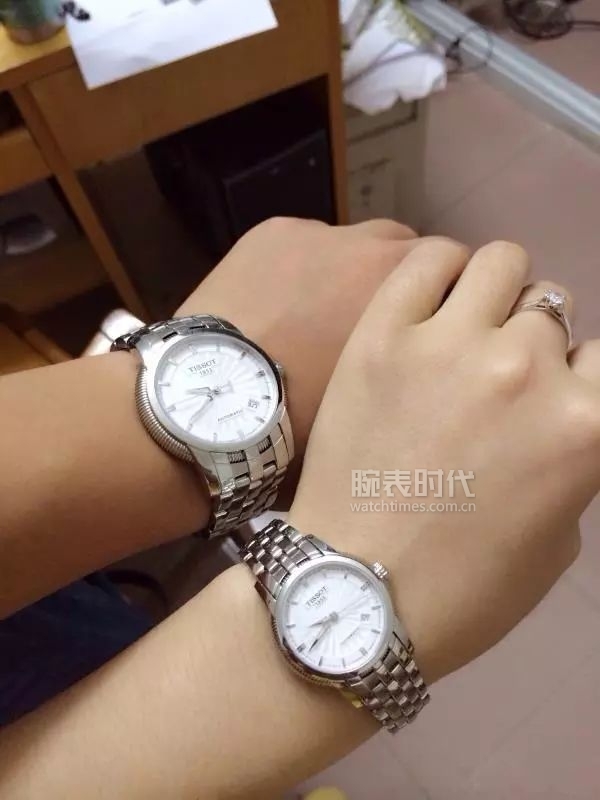 最常见的情侣表,情侣表素材