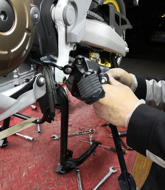 拿下信仰之车：本田非双；坐高改到870越野如履平地，就是红灯累