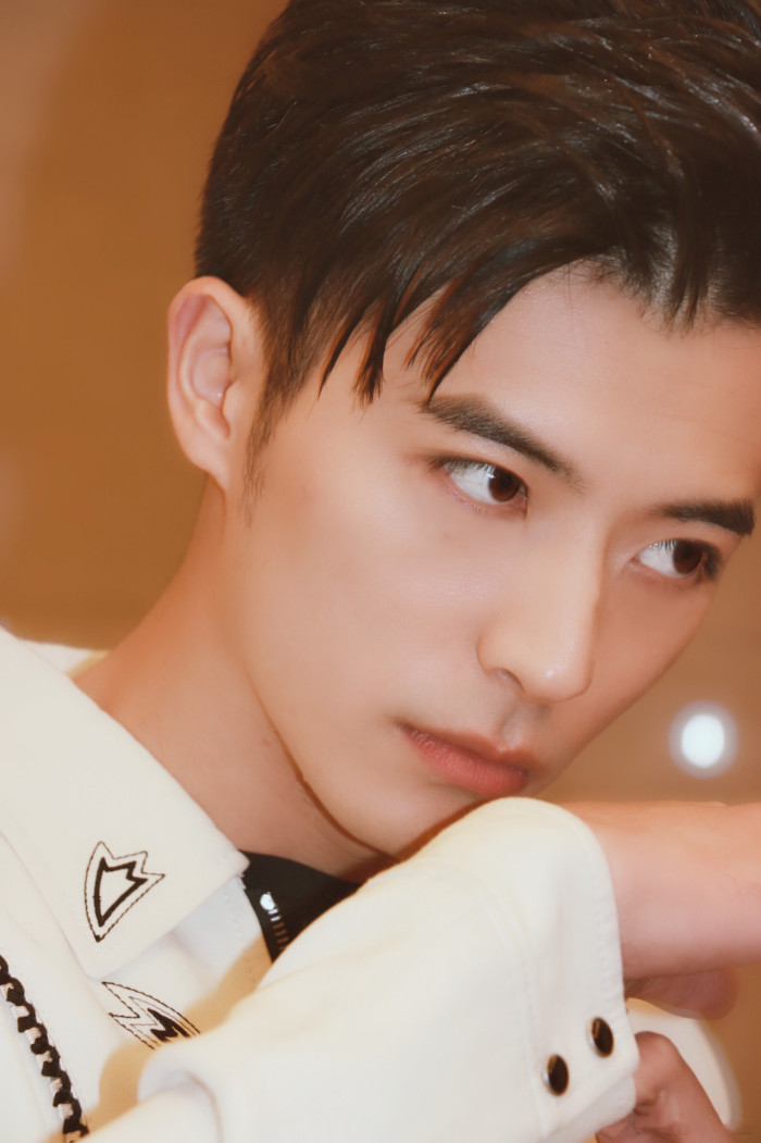 吴世勋和阚清子,阚清子男神吴世勋