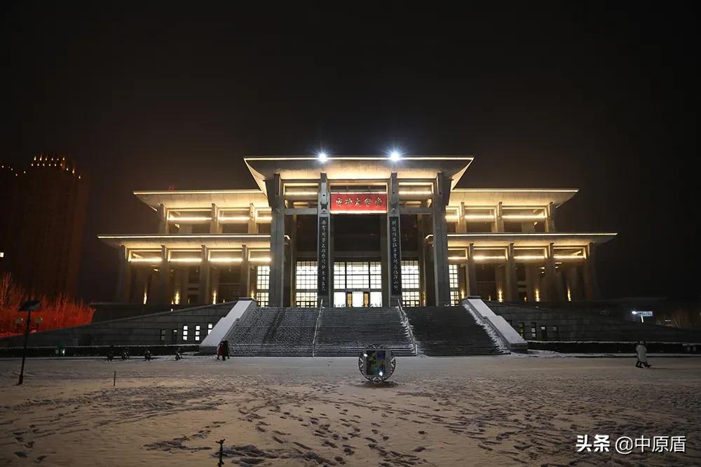 郑州商学院2024招生简章分数线,郑州商学院2024招专科吗