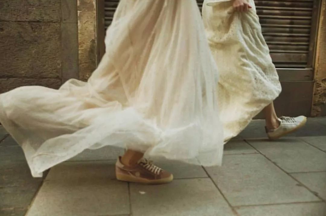 婚纱搭出时髦感｜不到百元的6件单品，手把手教给你