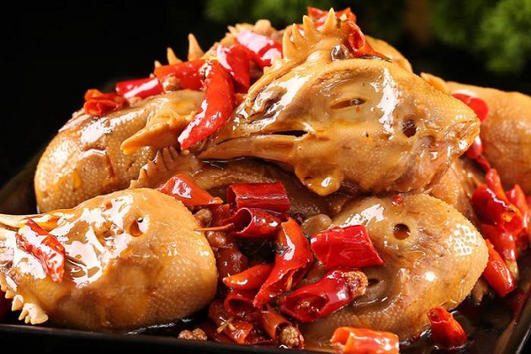 麻辣鸡头制作工艺,麻辣鸡头教程