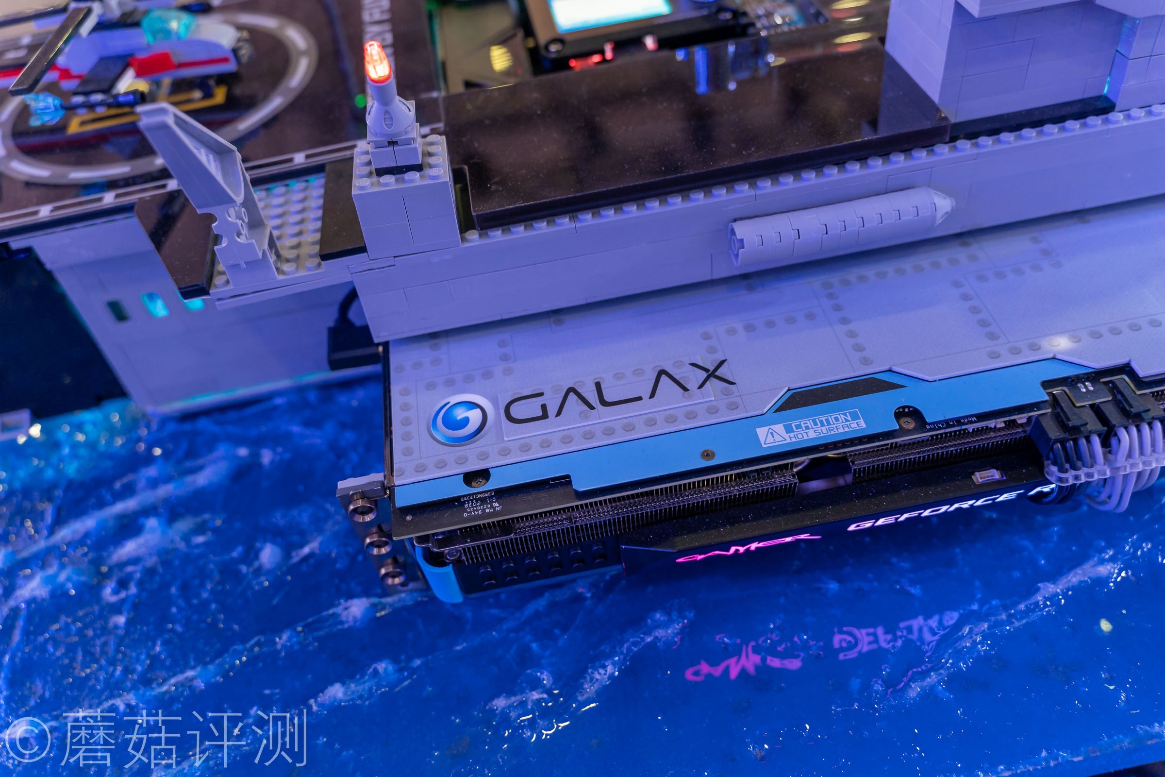 又有啥好玩的？蘑菇带你逛ChinaJoy2021，硬件、车和漂亮的小姐姐