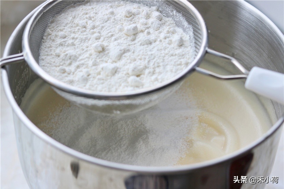 不加糖海绵蛋糕的做法,不回缩的海绵蛋糕做法