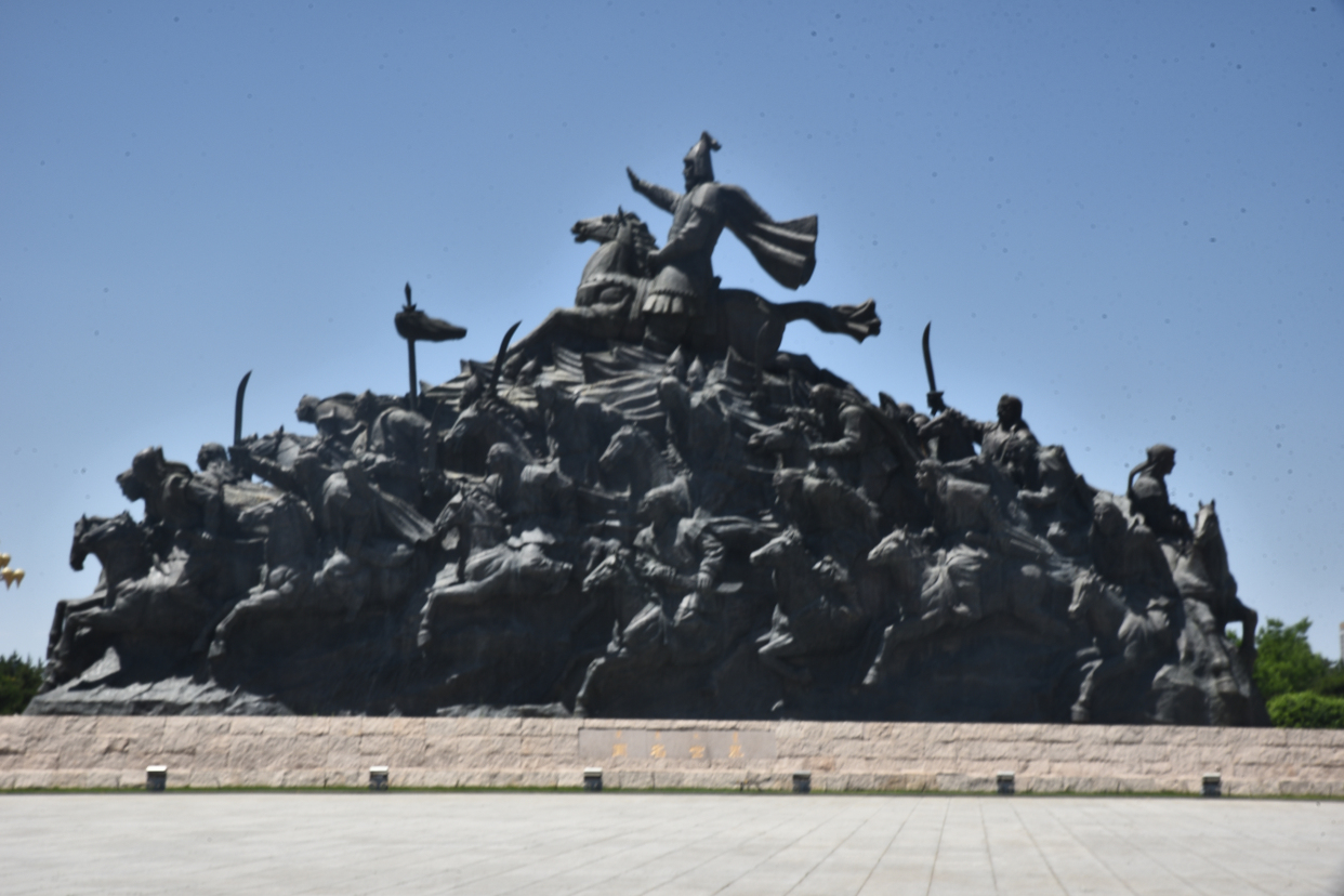 为什么鄂尔多斯gdp内蒙古最高,内蒙古gdp过1000亿的旗县区