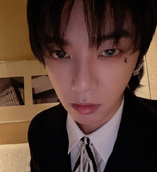 为什么华晨宇植发效果好,华晨宇植发图片是真的吗