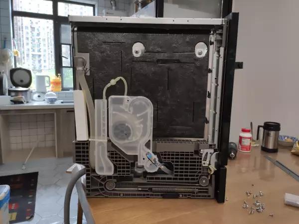 怎样快速消除洗碗机漏水故障码,全自动洗碗机裂口漏水怎么修