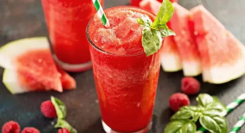 孩子吃冰棍伤脾胃吗,吃冰棍太多伤脾胃怎么办