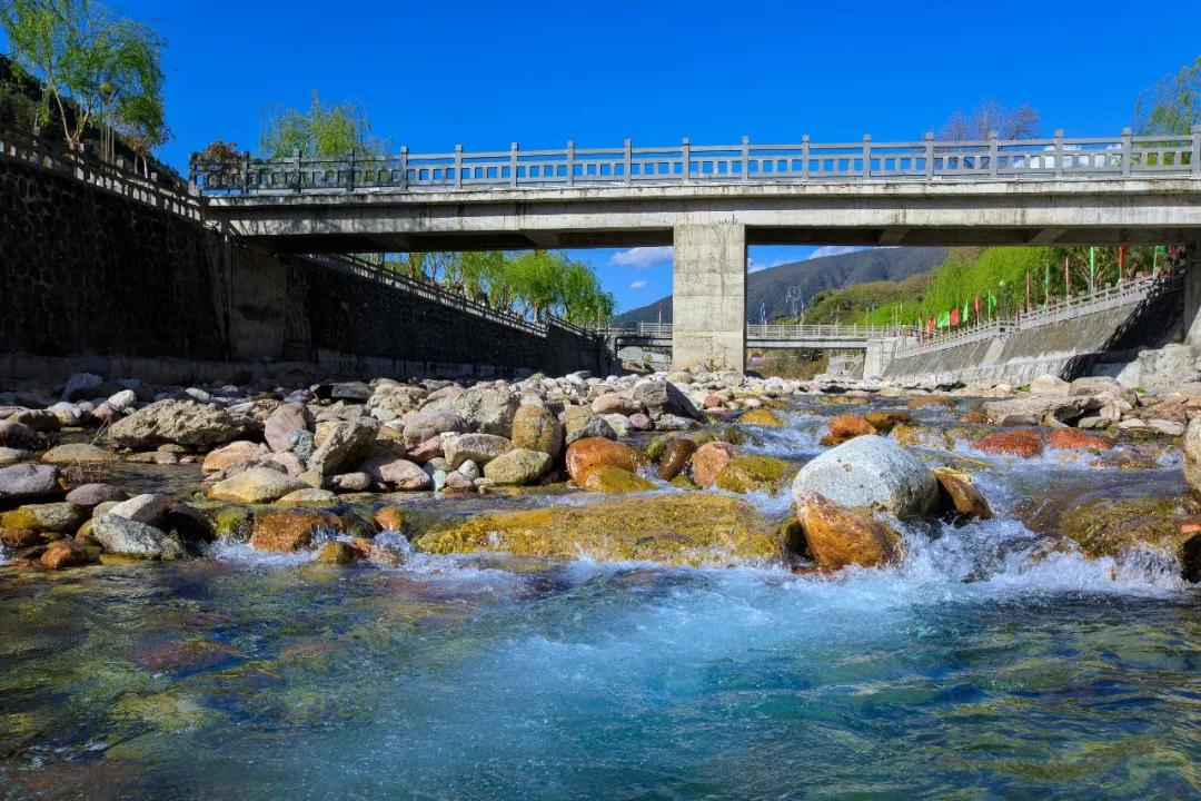西昌冕宁酒店,冕宁灵山西康温泉酒店