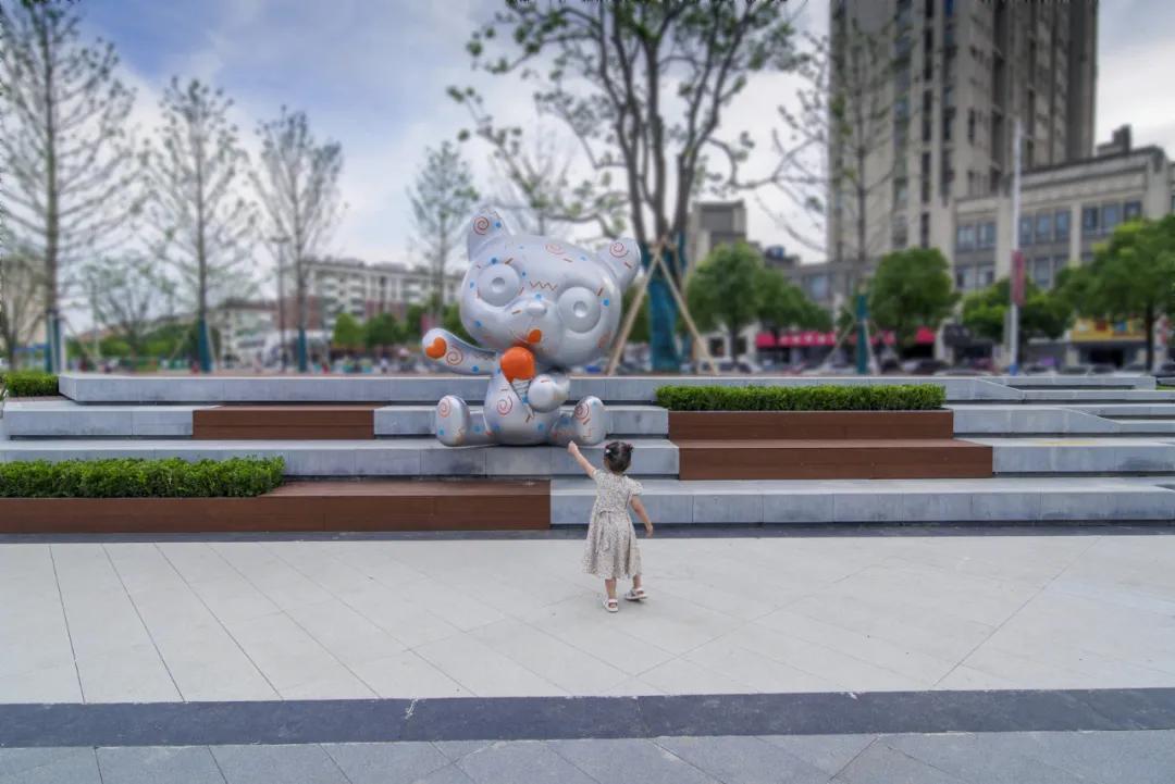 绗涗笢鑷诲搧,绗涗笢鑷诲搧浜戞箹鍗侀噷