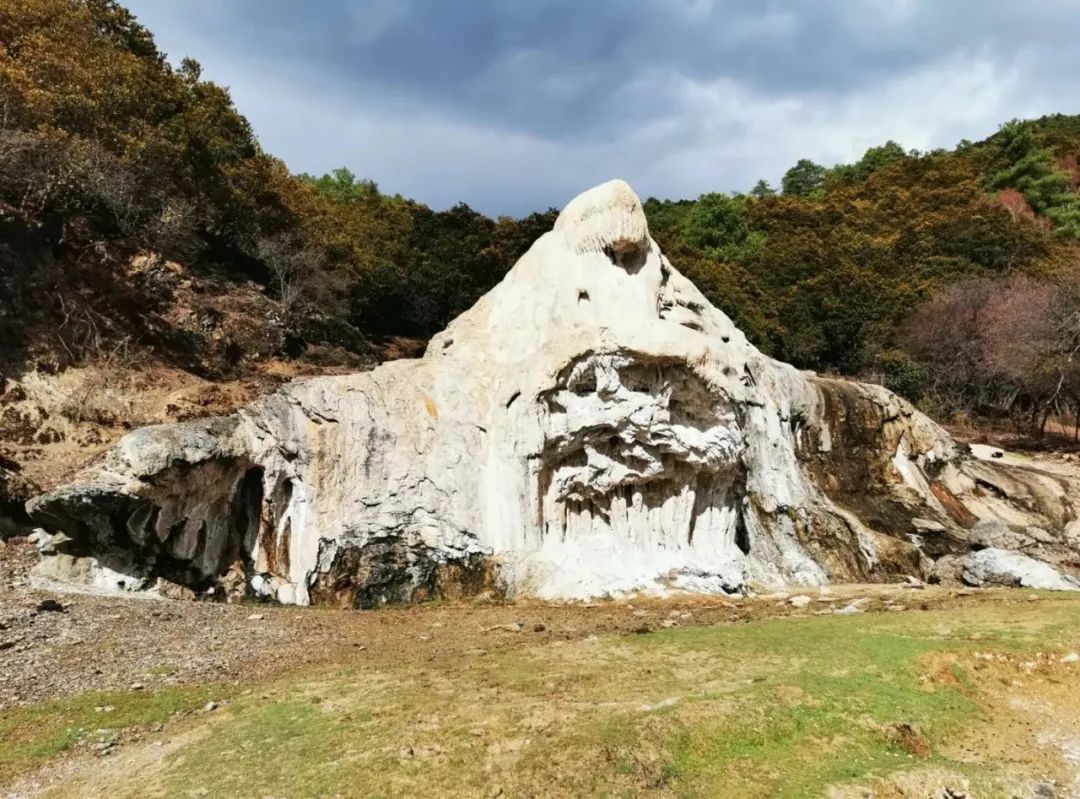 洛克徒步木里到稻城翻的是哪座山,秘境四川甘孜