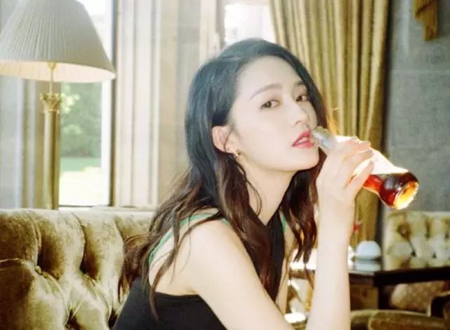 angelababy喝奶茶喝全糖,angelababy喝可乐