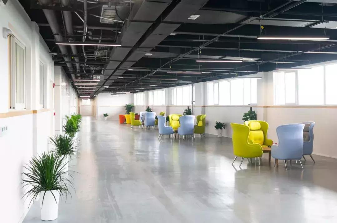 好奇！西安曲江这个“商铺”华丽变身名校！究竟长啥样呢？