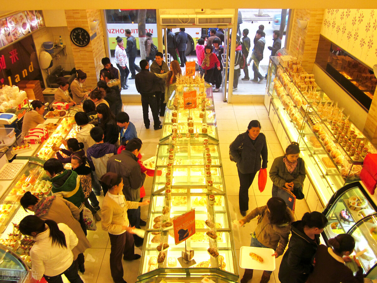蛋糕店后厨内幕,刚去蛋糕店上班应该注意点什么