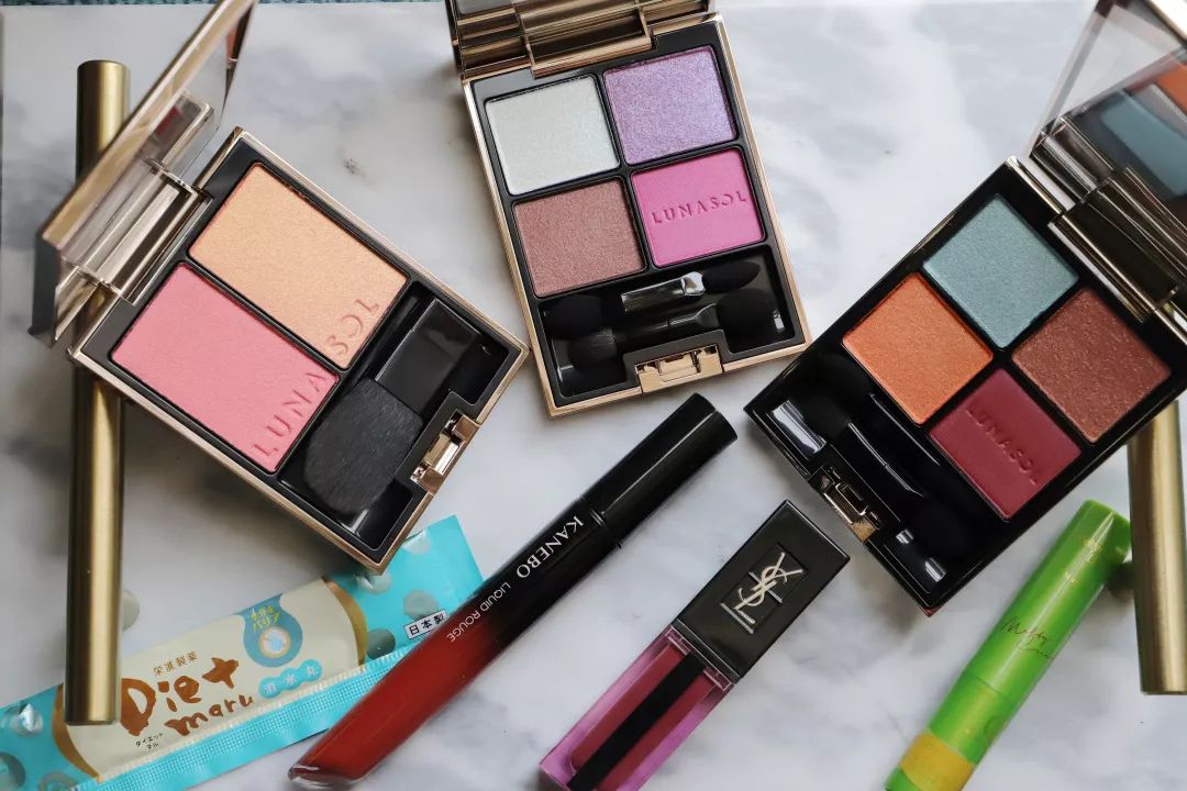 康康尤克里里开箱 (康康手工开箱视频)