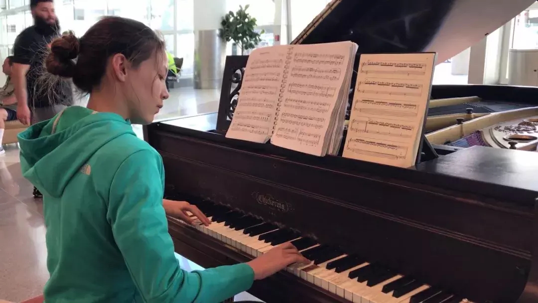 16岁女子加入中国国籍,16岁少女放弃美籍想加入中国籍