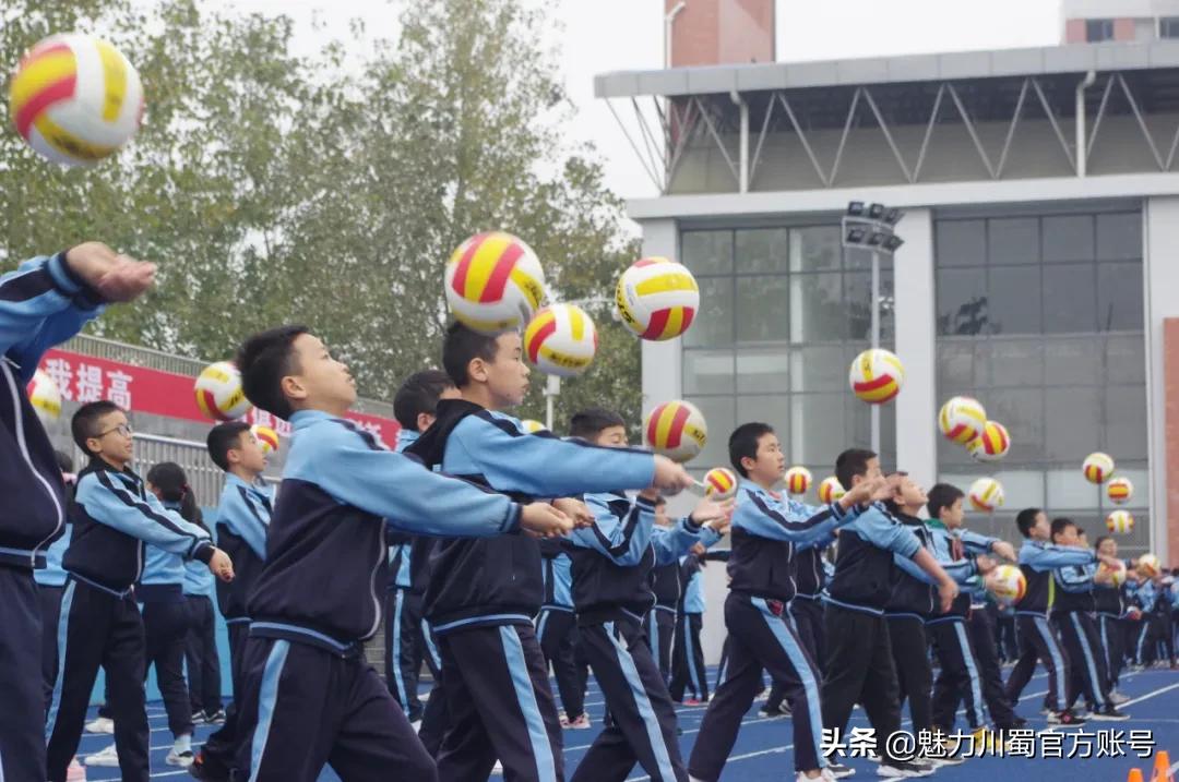 生命因运动而精彩节目串词,生命因运动而精彩小学展板设计